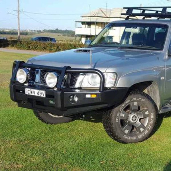 Premium 60.3mm Tube Bullbar - Image 2