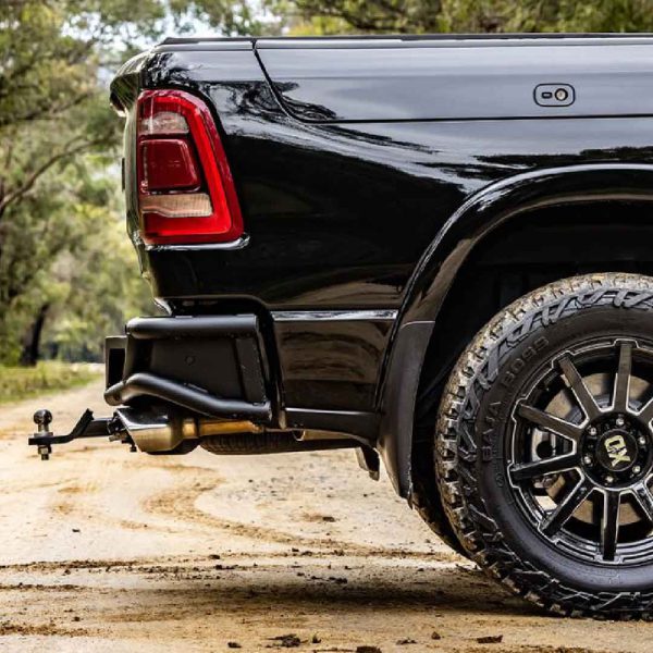 Raid Series Rear Bumper Bar - Image 2