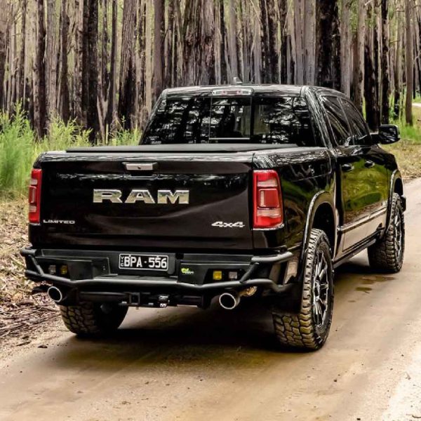 Raid Series Rear Bumper Bar - Image 3